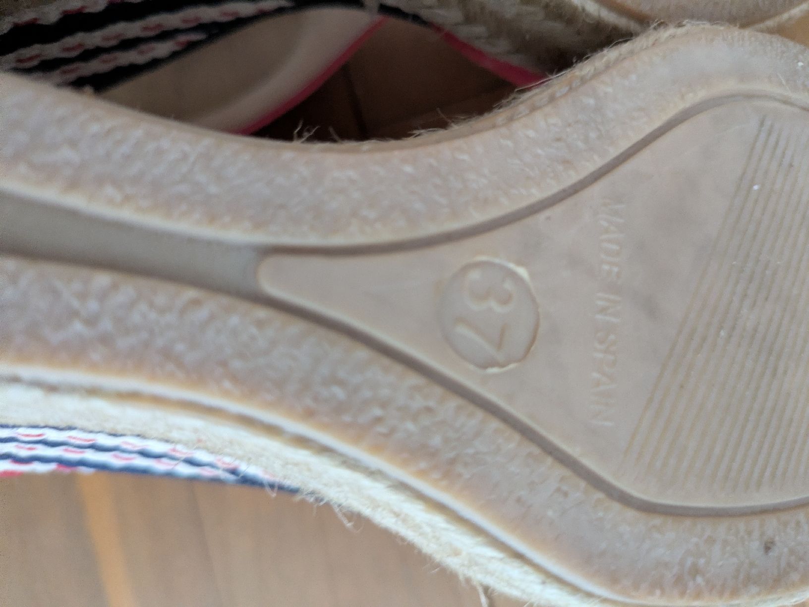 Damenschuhe: Keilsandale Toni Pons, Grösse 37 – Gebraucht aus Winterthur von tikal4 2