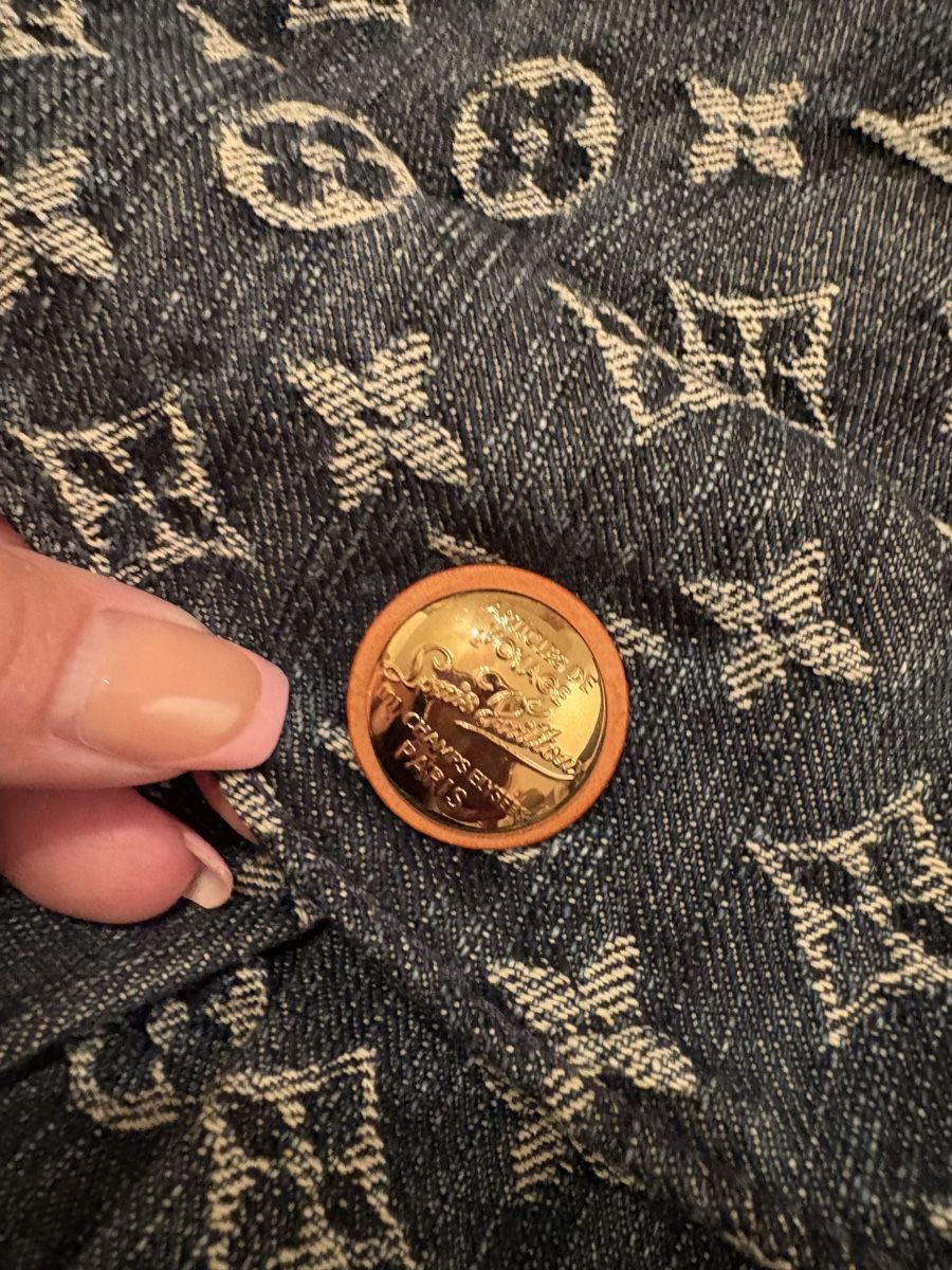 Louis Vuitton Borse da donna: Louis Vuitton Daily GM Monogram Denim – Usato da Boniswil venduto da MichaelaH 8
