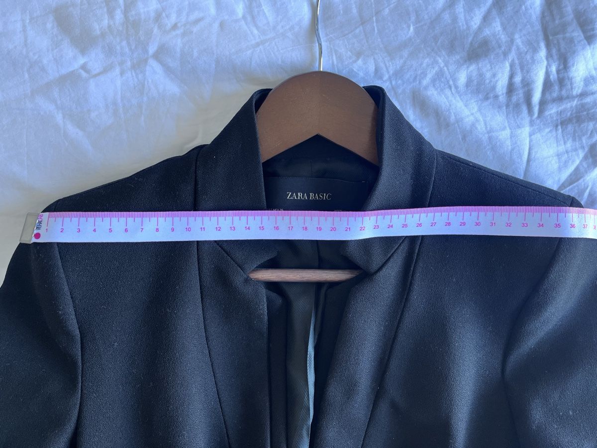 Zara Giacche: Giacca Zara Basic nera elegante – Usato da Lausanne venduto da giu_f5br 3