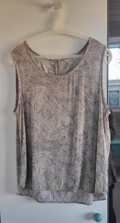 Nile Damen Top gemustert olive/braun neuwertig Gr.40