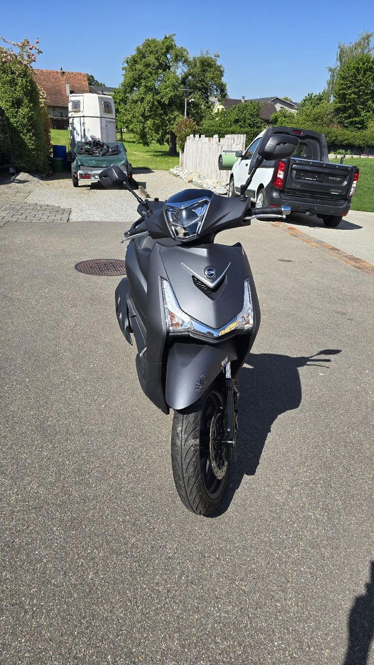 Sym Scooter: SYM HD 300i Top Zustand!!! – Usato da Hohentannen venduto da Pnanchen