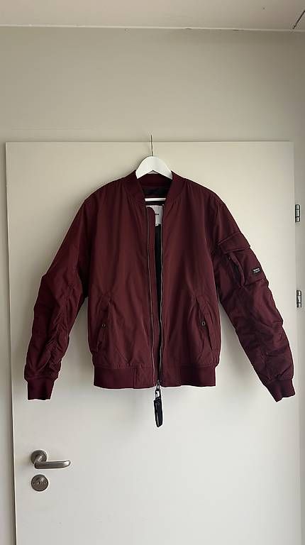 Jacken: NEUE Pull&Bear Bomberjacke Gr. M – Neu und originalverpackt aus Wetzikon ZH von biancab1000