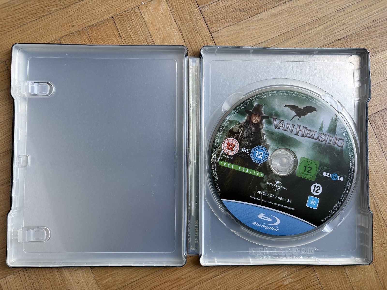 Tous les DVDs: Van Helsing - Steelbook - Blu-ray – D'occasion à Zürich par Malcom 1