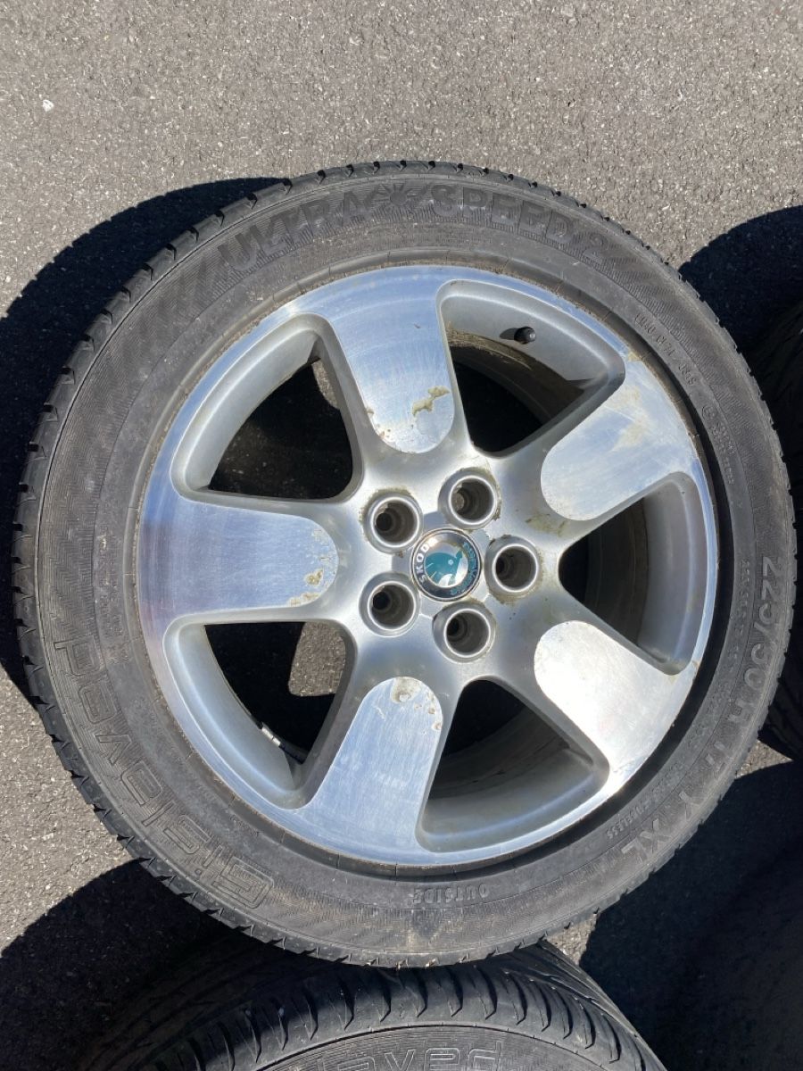 Pneumatici & Ruote complete: Kompletträder Octavia – Usato da Altdorf UR venduto da speedrs9 2