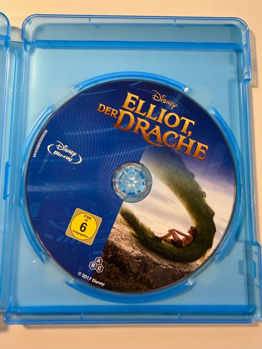 Tutti i DVDs: Elliot, der Drache (2017) - Blu-ray – Usato da Nänikon venduto da marcusg70 2
