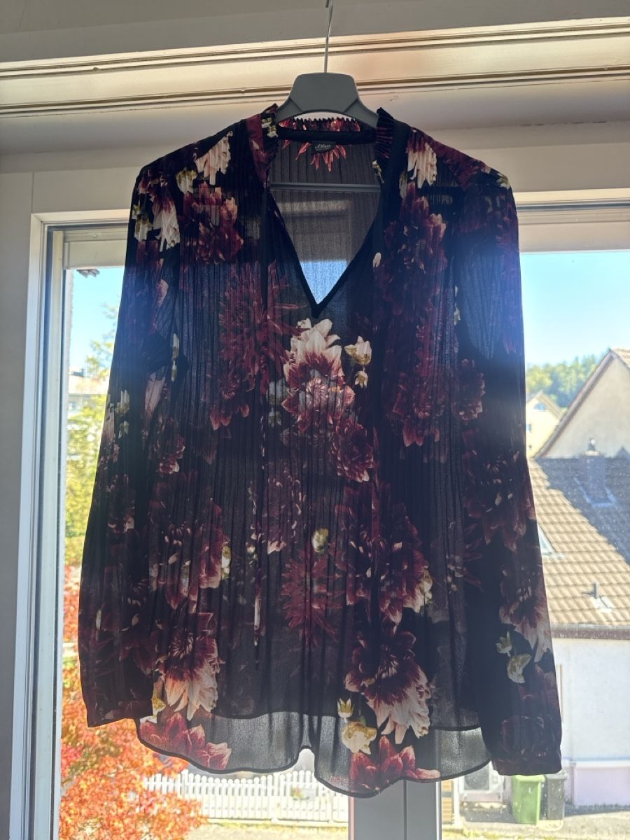 S.Oliver Camicette: Bluse s.Oliver Blumenmuster schwarz bunt – Nuovo (secondo la descrizione) da Bülach venduto da Mellinchen30