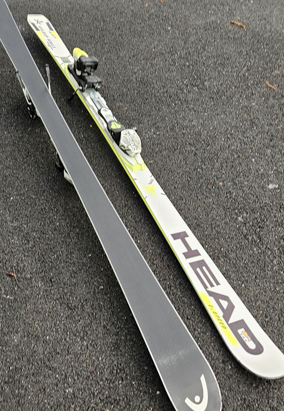 Head Sci: Head i.Speed Skis - Worldcup Rebels - Winter Fun Awaits! – Usato da Horw venduto da ulliulli01