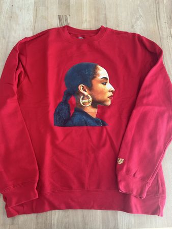 SADE - Classic Material NY Sweatshirt