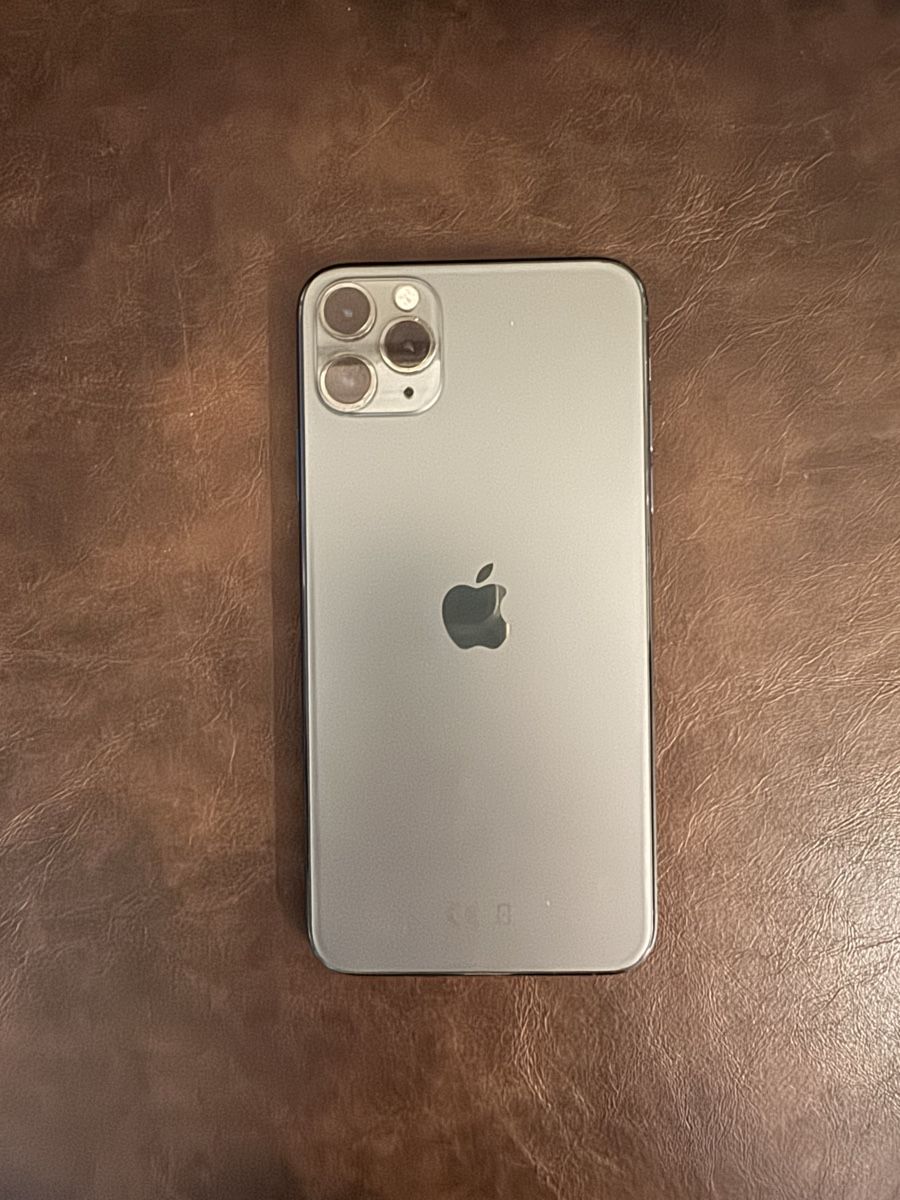 Apple Portables: Apple iPhone 11 Pro Max 64 GB – D'occasion à Zürich par tgy_wlb8 2