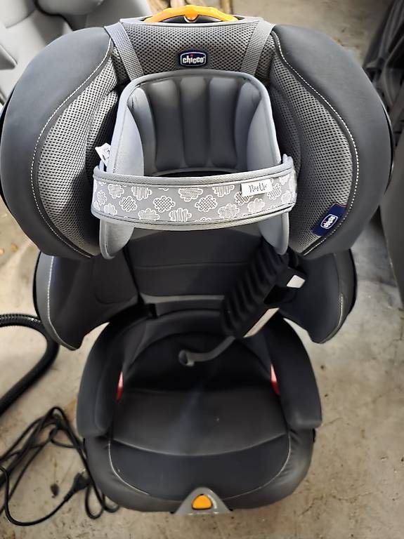 Sièges auto: Siège enfant isofix Chicco – D'occasion à Bussy-chardonney par Cartago