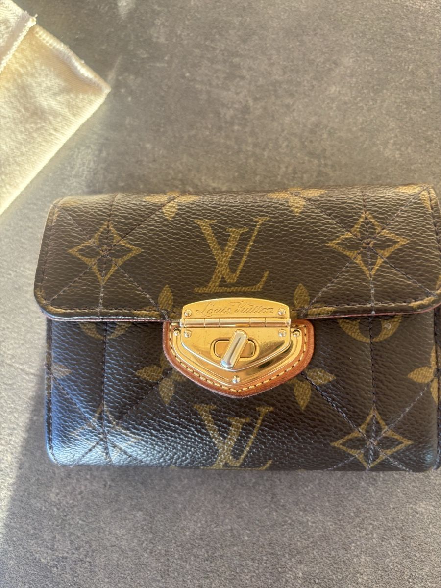 Louis Vuitton Portamonete: Louis Vuitton Étoile Sarah – Usato da Chamby venduto da vuittonista 1