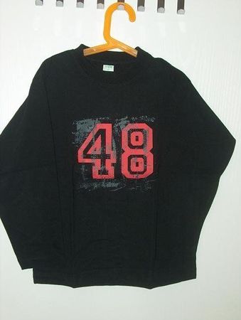 Neu: T'Shirt langarm mit Zahl - schwarz - Gr. 140