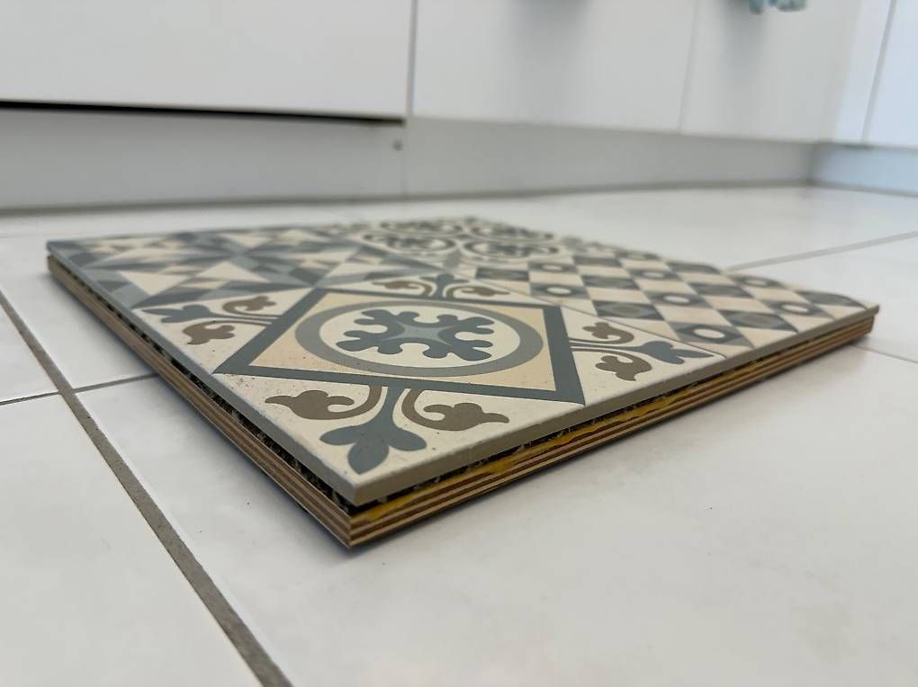 Bodenbeläge: Dekorativer Balkonboden Bodenplatten Vintage / Patchwork – Gebraucht aus Zürich von Lucyy 4