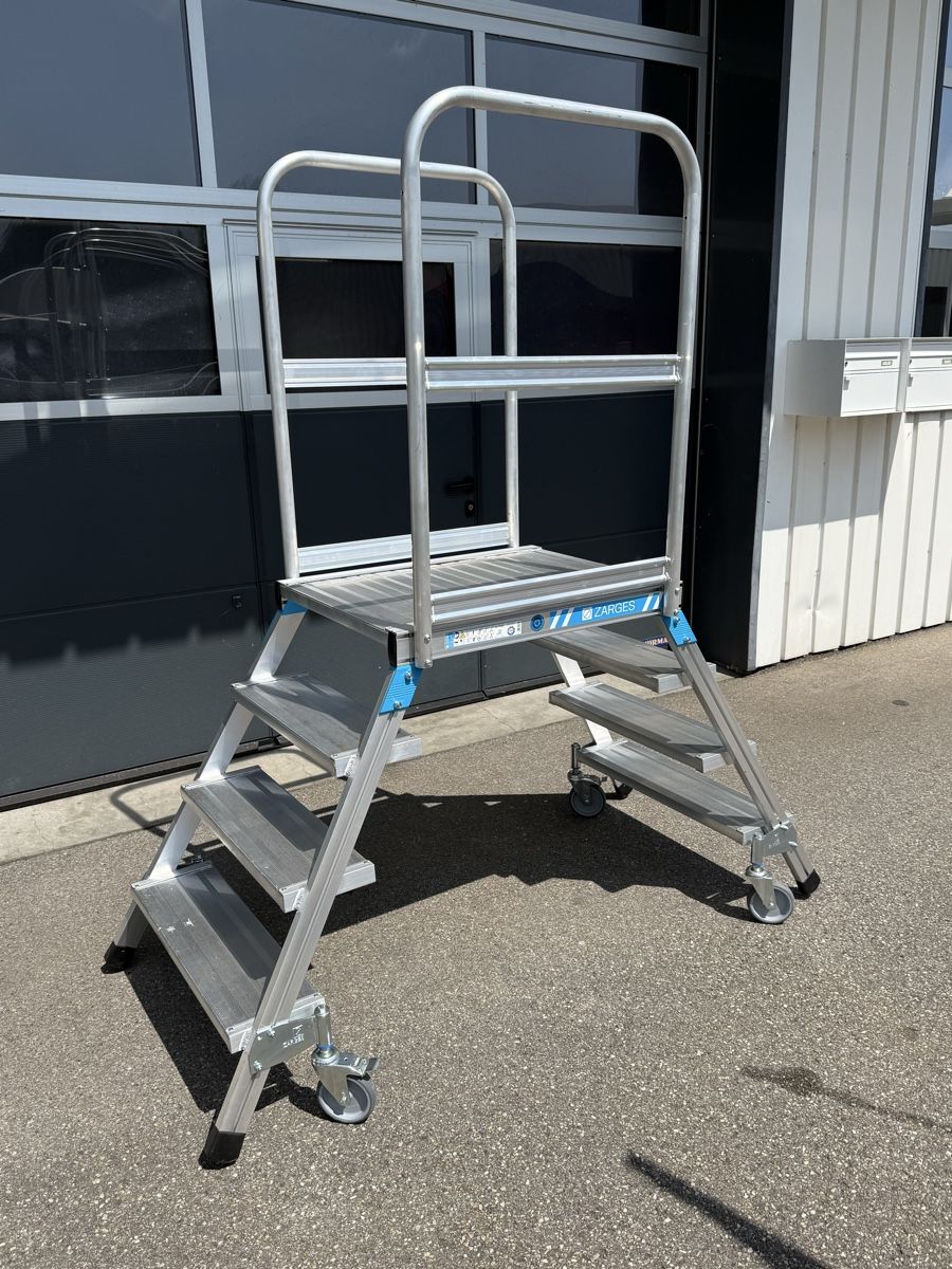 Ponteggi: Zarges Plattformtreppe – Usato da Oftringen venduto da fah_6chf