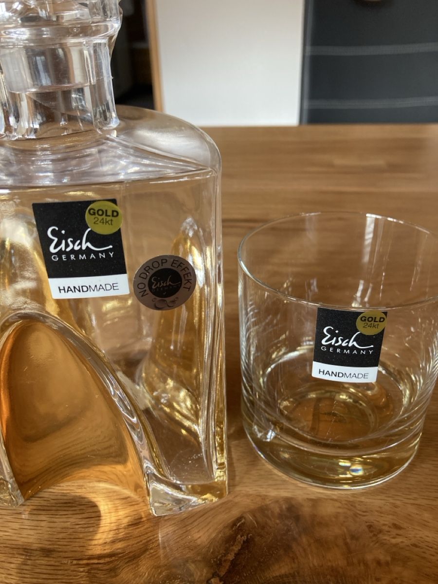 Altro: Whisky Flasche mit Glas Gold 24kt – Nuovo (secondo la descrizione) da Latterbach venduto da zimmerbraun 1