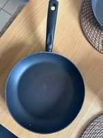 Lot de 2 poêles Migros