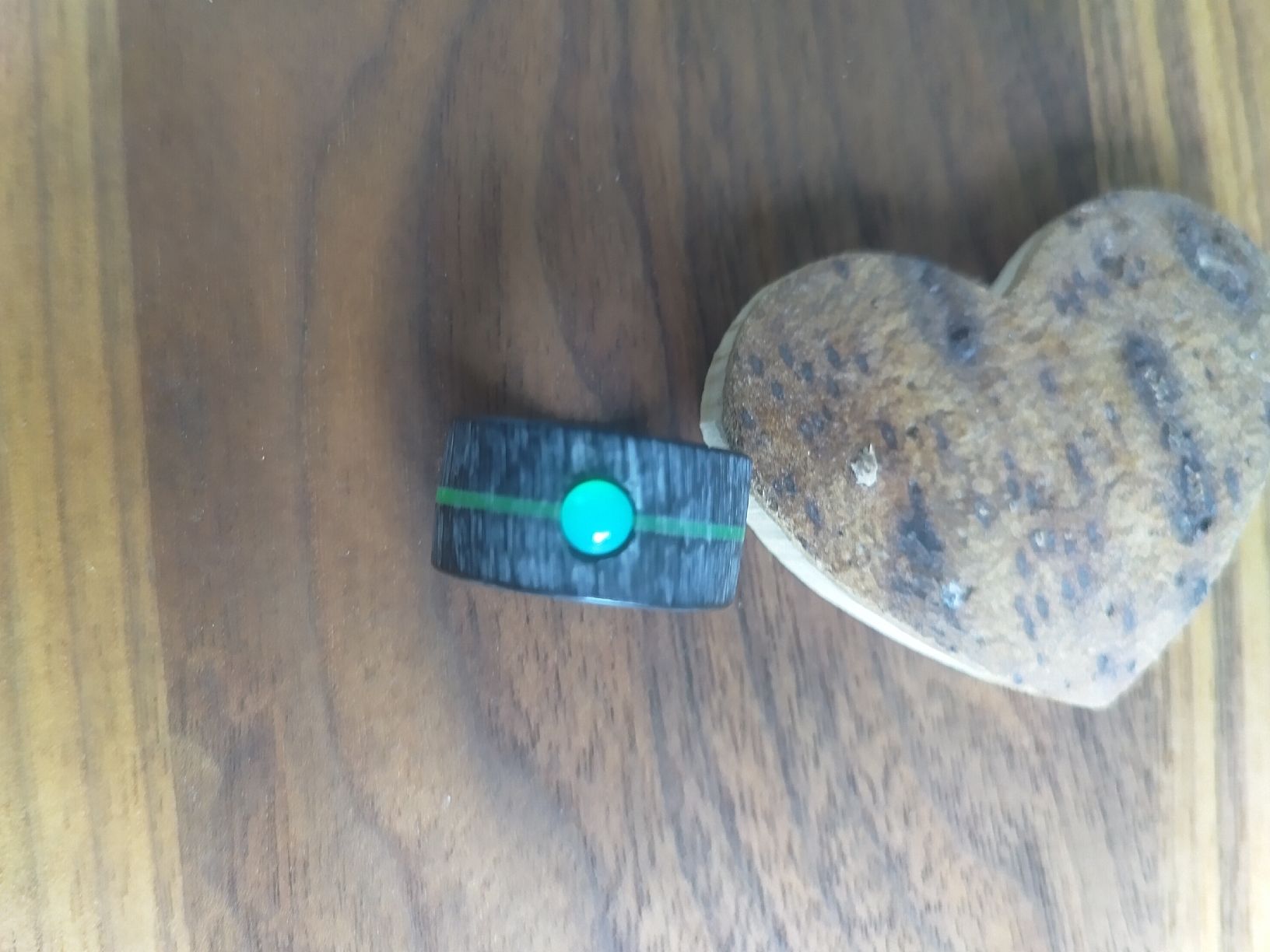Anelli: Einzigartiger Ring mit Stein. Innendurchmesser 20 mm – Usato da Hauptwil venduto da boh_f9ck