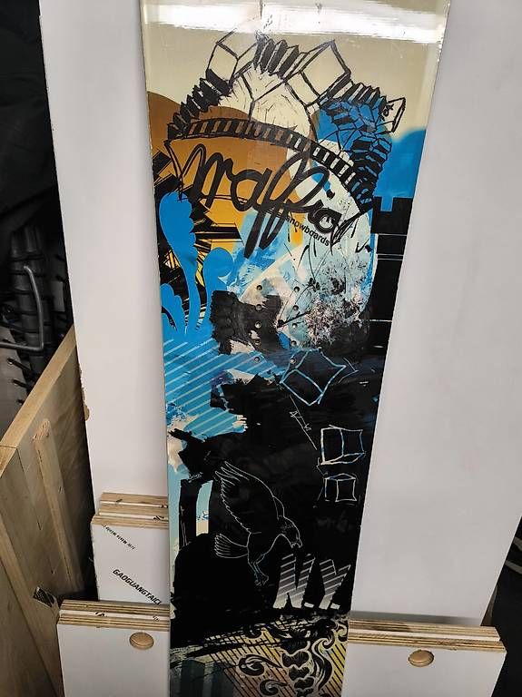 Board: Brett Snowboard  – Usato da St. Gallen venduto da rac_8n8q 3