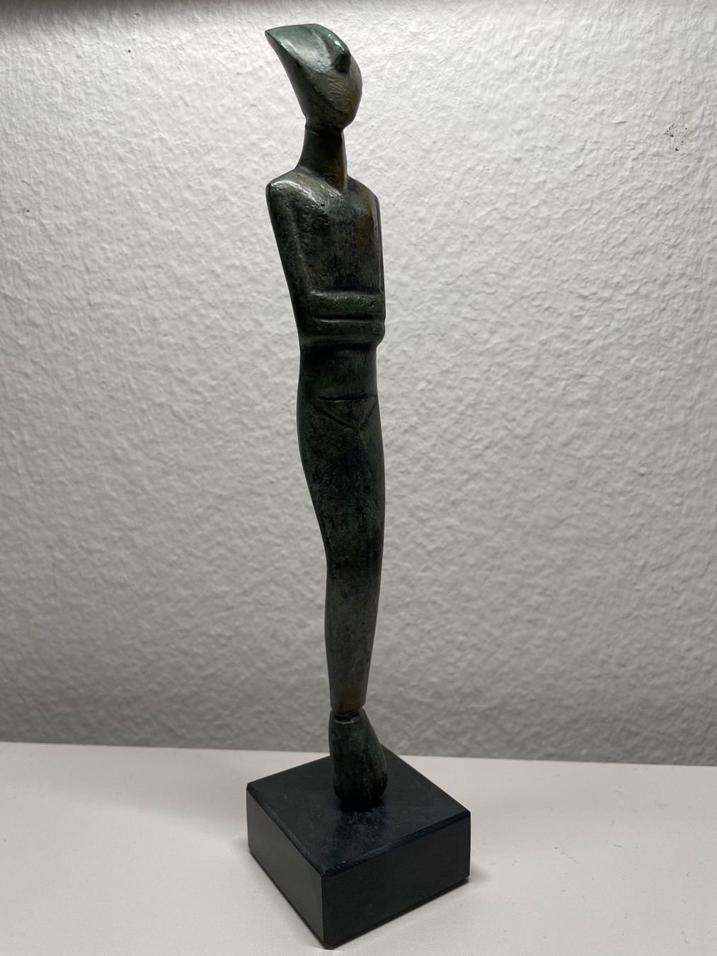 Skulpturen & Statuen: Cycladic female idol, Bronze on marble base. From Greece – Neu (gemäss Beschreibung) aus Zürich von my.greekholiday 6