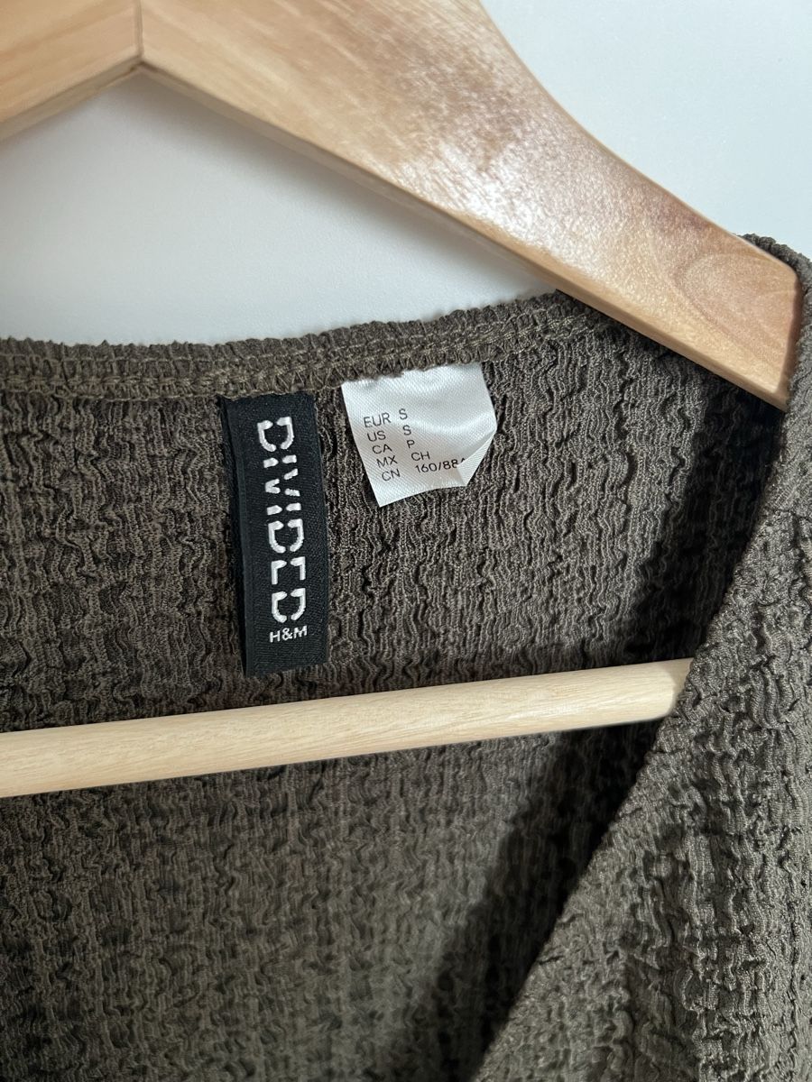 H&M Top: TOP MIT BINDEDETAILS – Nuovo (secondo la descrizione) da Luzern venduto da sr.luzern 1