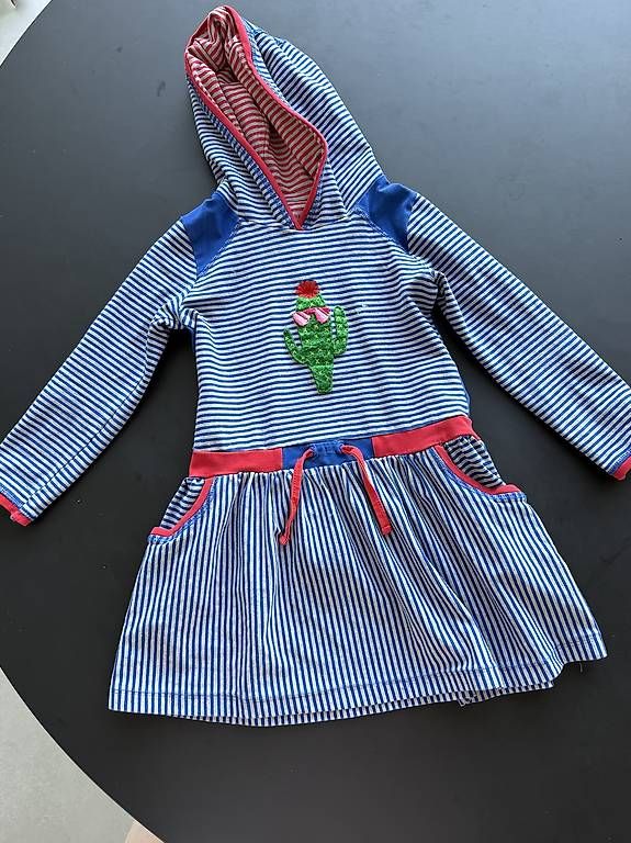 Kleider & Röcke: Kleid Grösse 98 – Gebraucht aus Uznach von Drafensteiner 1
