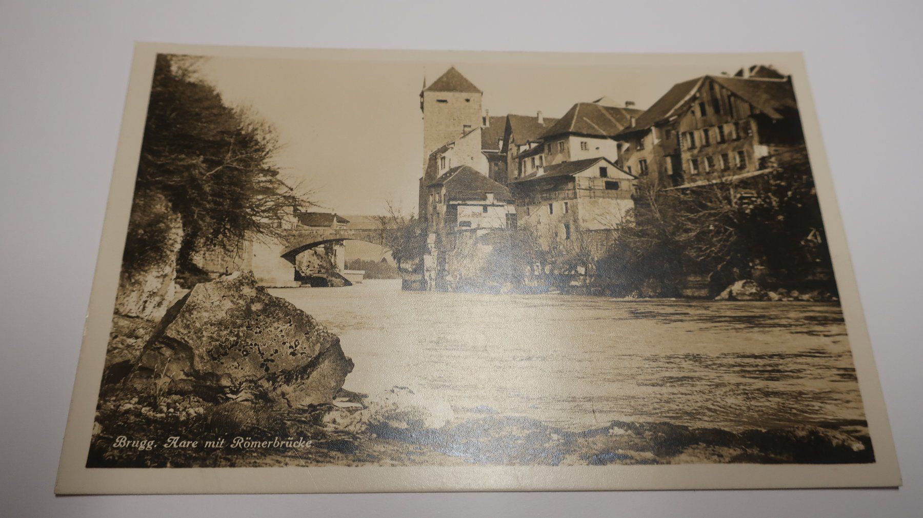 Cartoline postali: Brugg  Aare mit Römerbrücke – Usato da Cormoret venduto da Pascalll2001 1