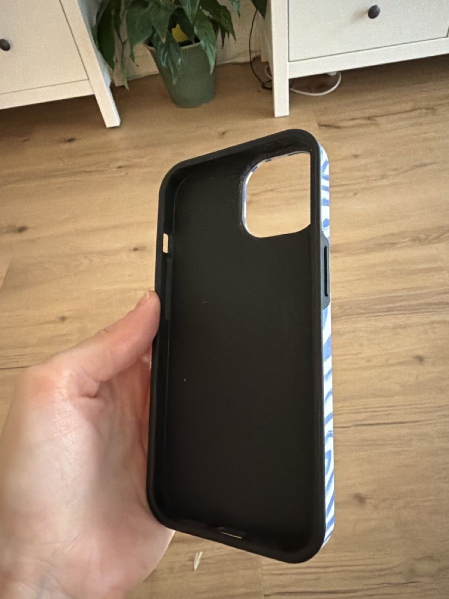 Covers & Schutzfolien: Handyhülle Iphone 14  – Gebraucht aus Zofingen von lui_8zwn 1