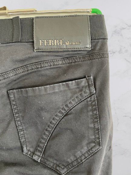 Jeans: Jeans "Ferré" Milano Taille 28 – Usato da Genève venduto da TradeCH 2
