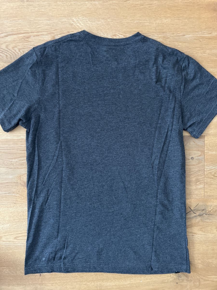 T-Shirts: T-Shirt Atomic – Gebraucht aus Davos Platz von boom62 2
