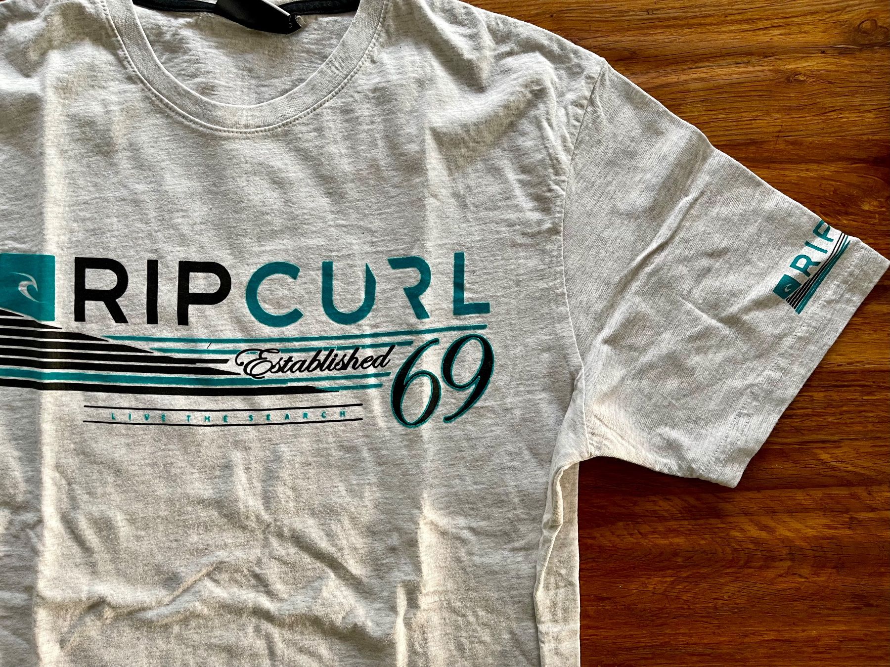 Rip Curl Hemden, T-Shirts & Polos: tolles Rip Curl T-Shirt Gr. S – Gebraucht aus Buchrain von Sunny026 1