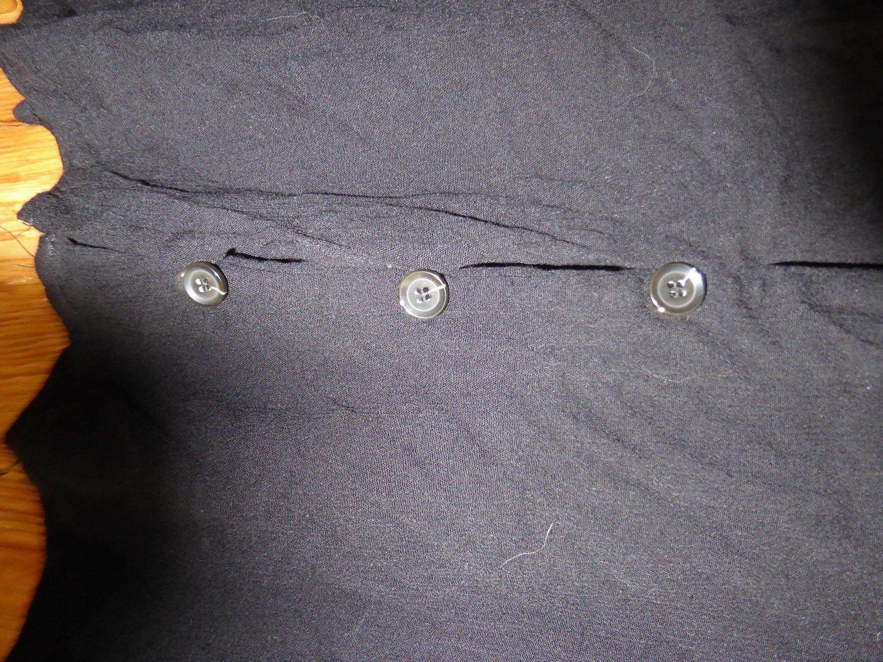 Blusen: Schöne schwarze 3/4 Arm Bluse Gr 38/M – Gebraucht aus Sargans von Benziner 3
