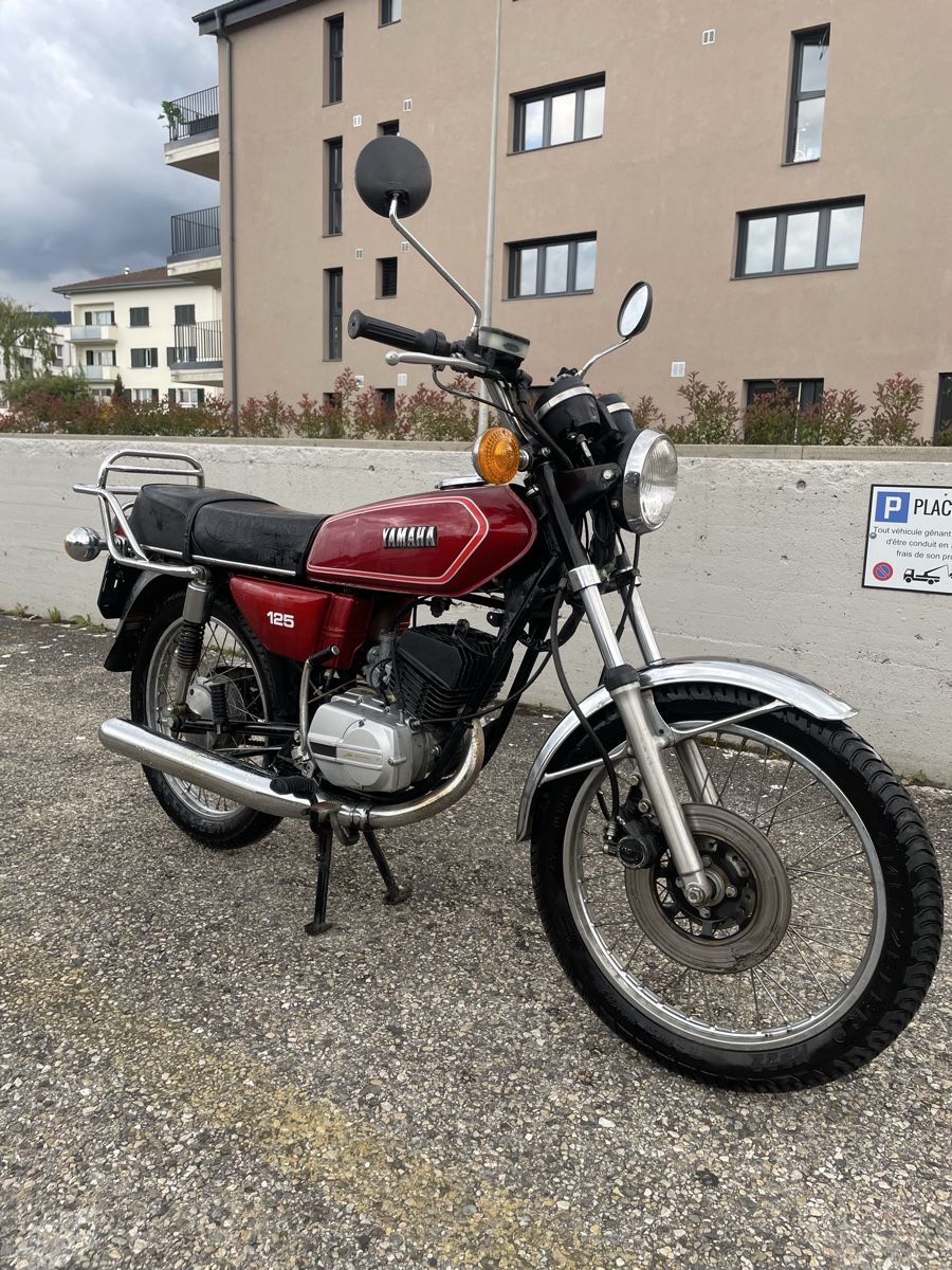 Yamaha Altro: Yamaha RS125 – Usato da Neuchâtel venduto da EPCservices