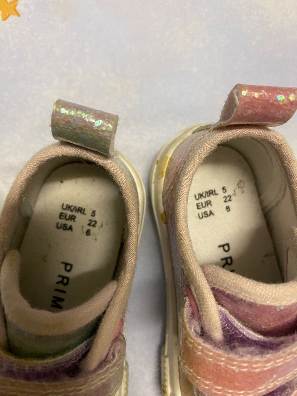 Primark Scarpe per ragazze: Turnschuhe in Grösse 22 – Usato da Sissach venduto da SV-650 1