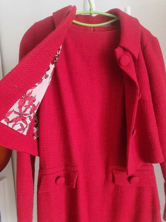 Rotes Kleid mit Jacke aus Schurwolle, Grösse 36-38
