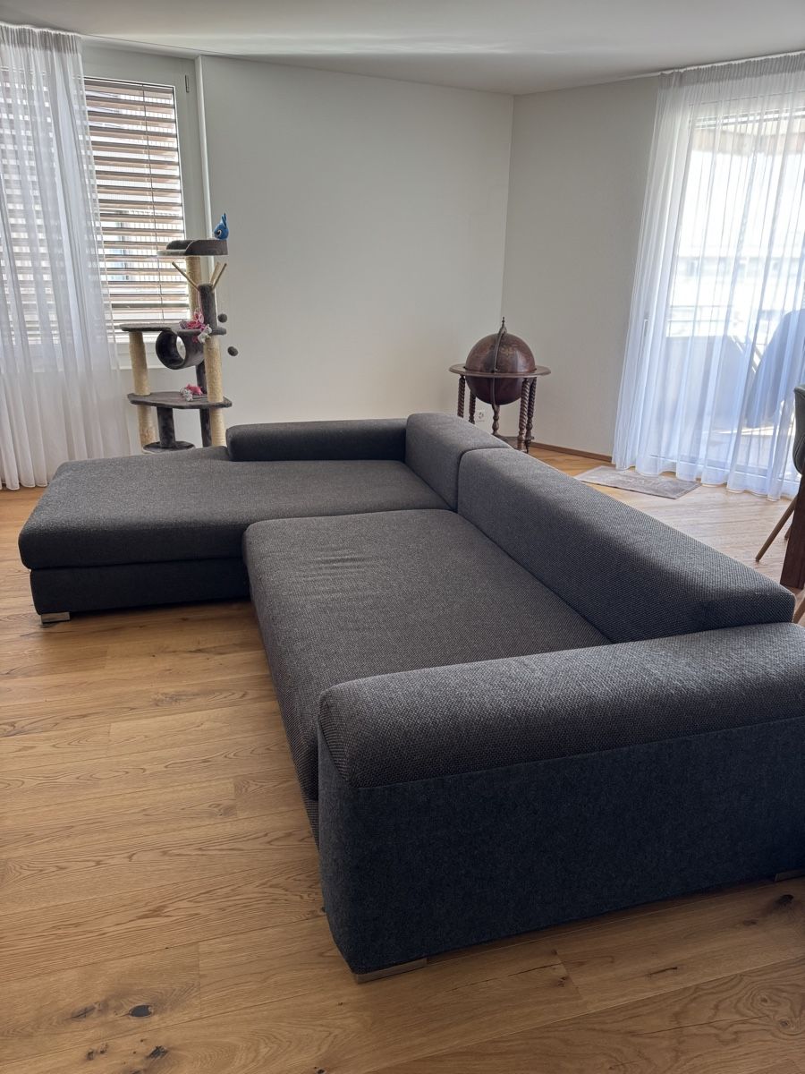 Sofas: GRATIS Ecksofa grau mit Ottomane in gutem Zustand gebraucht – Gebraucht aus Baar von Susy268751 2