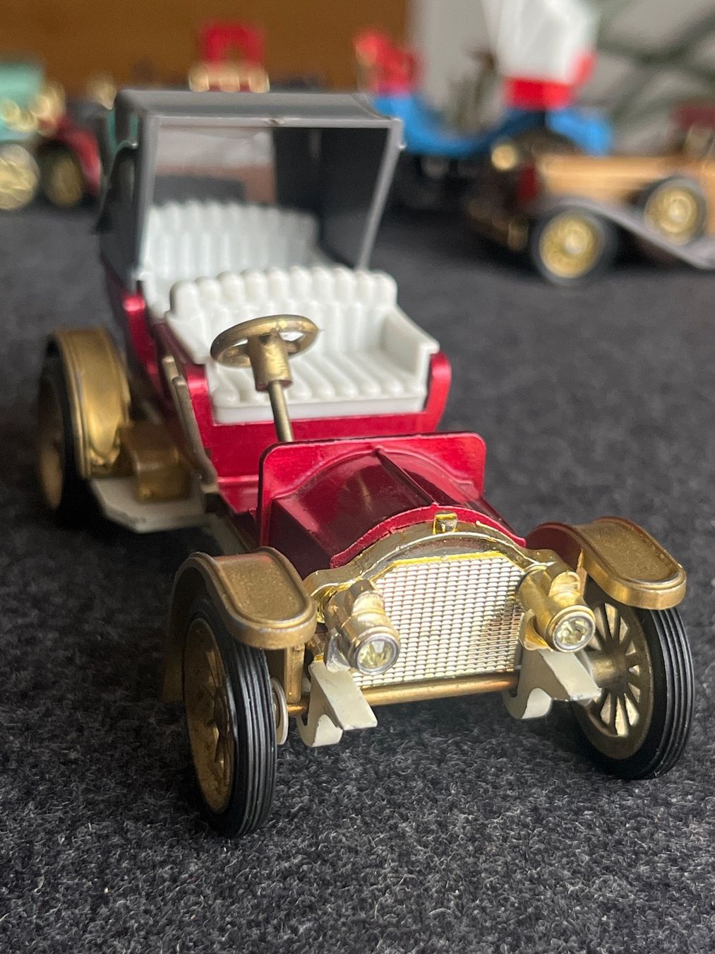Mercedes-Benz Modellini d'auto: Mercedes Gama Modellauto 978 10cm lang – Usato da Fehraltorf venduto da habibi2008 2