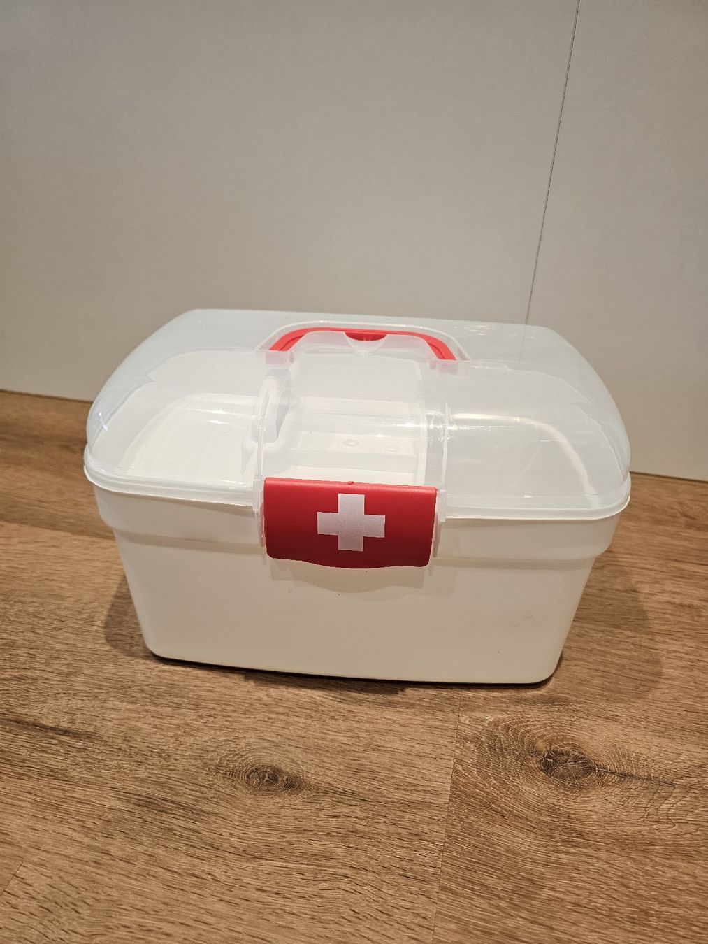 Verbandkästen: Erste Hilfebox – Neu (gemäss Beschreibung) aus Büttikon AG von PAM120319