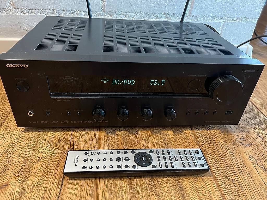Onkyo Récepteurs: Receiver Onkyo Tx-8270 – D'occasion à Urswil par agcm10 1