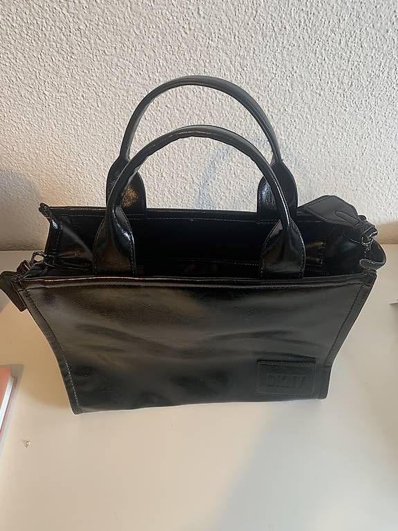DKNY Borse da donna: DKNY Handtasche schwarz – Usato da Lenzburg venduto da norakoepfli 1