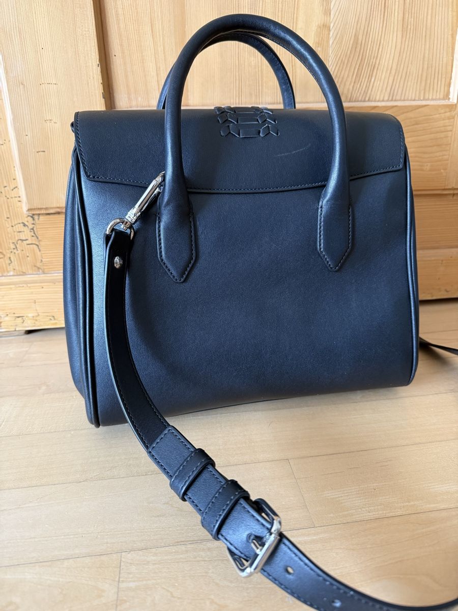 Navyboot Borse da donna: Navyboot Tasche Leder schwarz Neuwertig – Usato da Uster venduto da Schangnau87 2