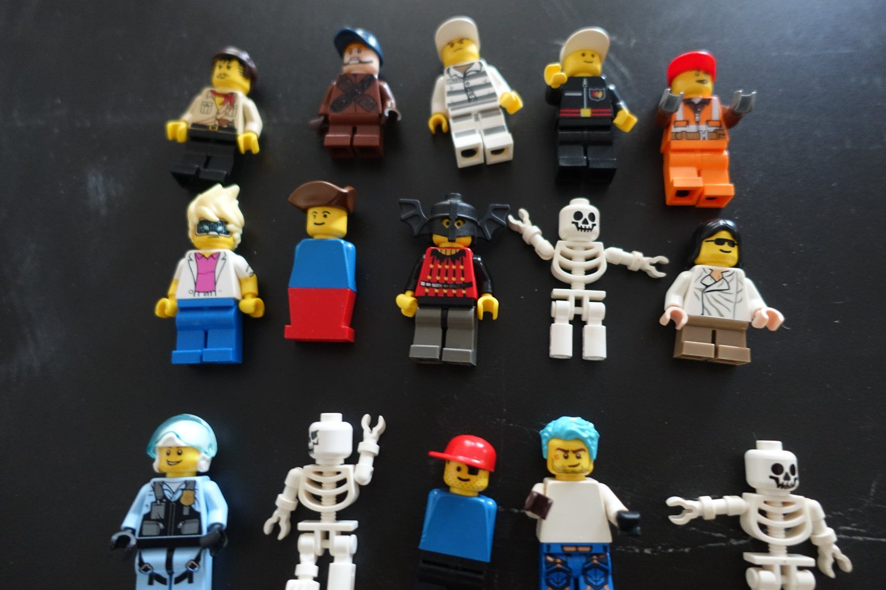 Lego Giocattoli: 25 Stk. diverse Legofiguren (10) – Usato da Belp venduto da Mazarron58 1