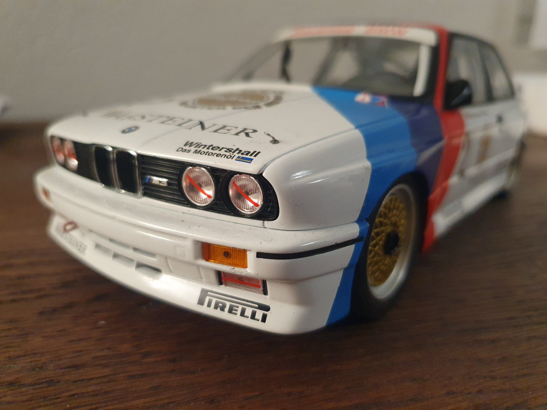 Minichamps Modellautos: BMW M3 E30 DTM 1987 Eric Van de Poele 1/18 – Gebraucht aus Chernex von Manu0128
