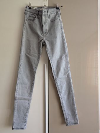 Levi's Mile High Super Skinny 26/30