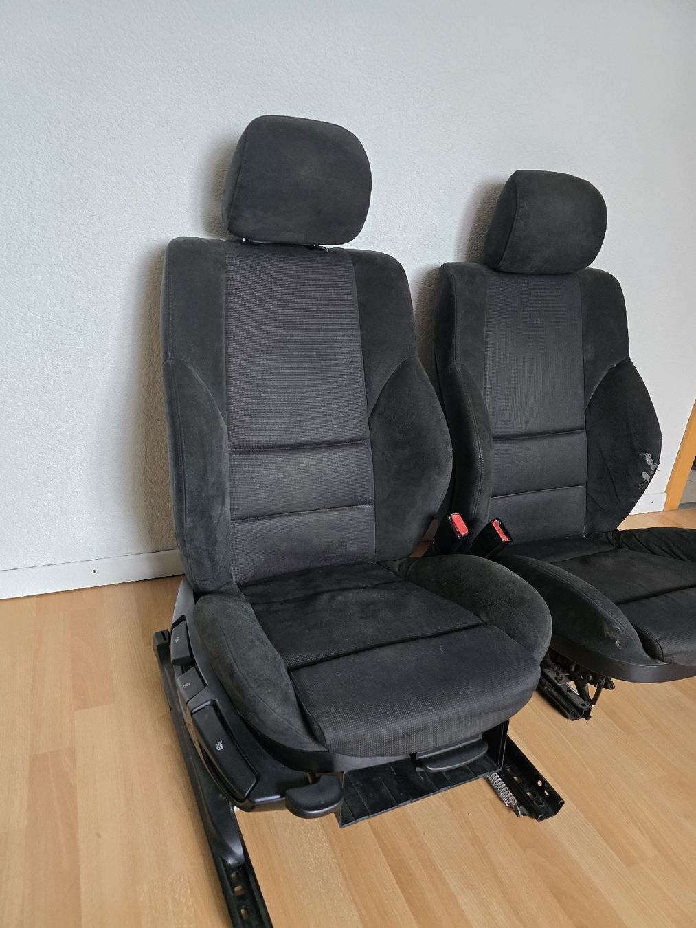 BMW Tutti pezzi di ricambio auto: Intérieur complet bmw e46 M sport touring – Usato da Froideville venduto da tra_n6rb 2
