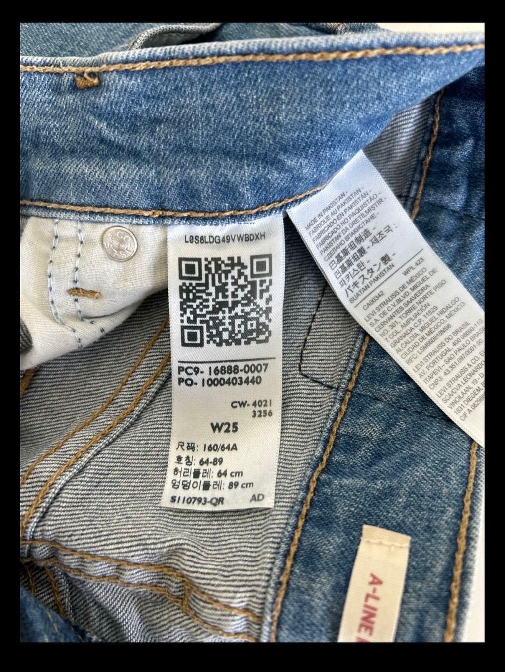 Levi's Jeans: Shorts Levi's A-Line 25 – Neu (gemäss Beschreibung) aus Zürich von dil_mdn7 3