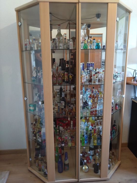 Vitrine Fur Flaschen
