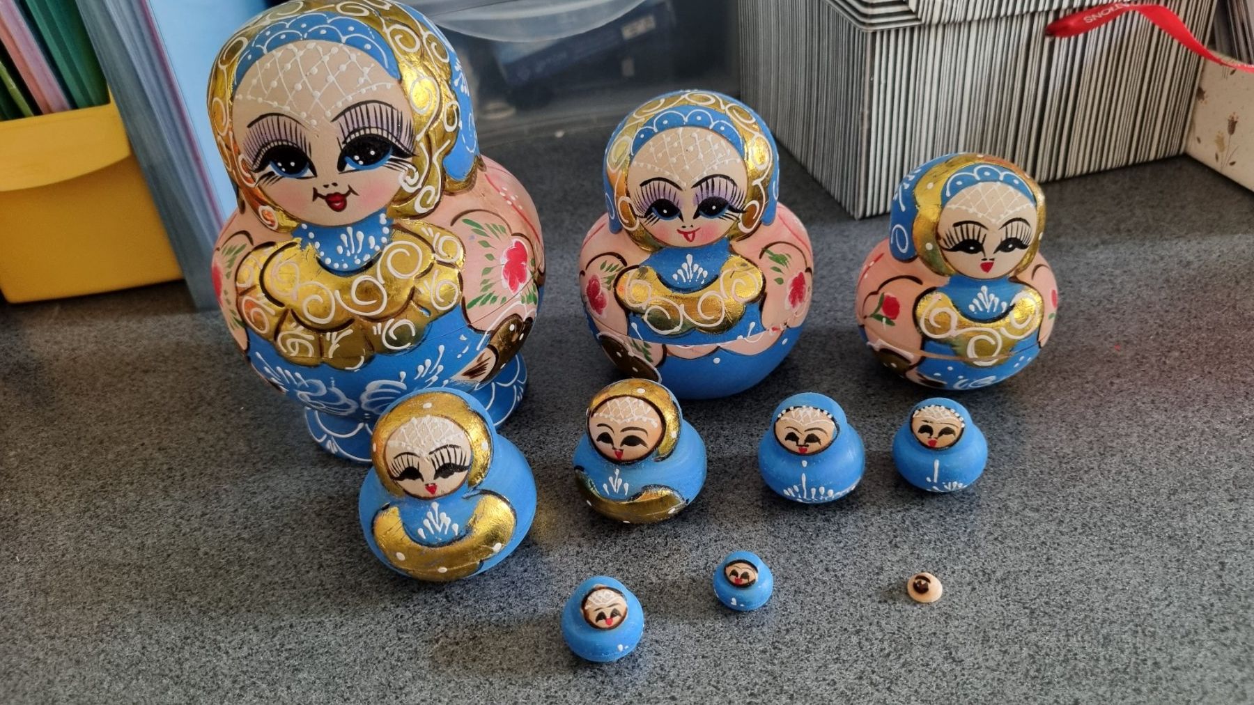 Figuren: 1 poupée russe de 10 pièces – Gebraucht aus La Chaux-de-Fonds von mikilo1 1