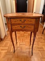 Table de chevet marqueterie florale style Louis XV antique