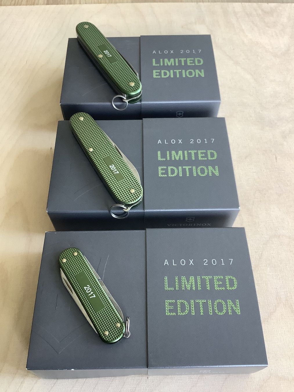Victorinox Taschenmesser: Victorinox Alox Limited Edition 2017 Set – Neu (gemäss Beschreibung) aus Pfungen von  2