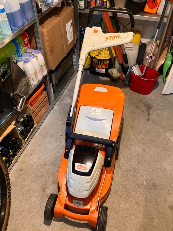 Stihl Akku Rasenmäher Typ RMA 443 C Kaufen auf Ricardo